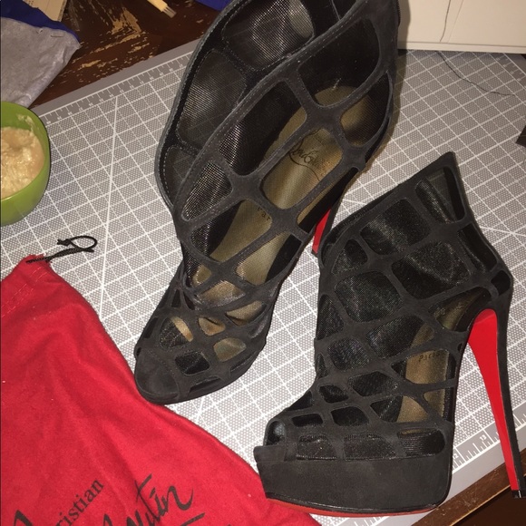 Authentic Christian Louboutin - Picture 2 of 7